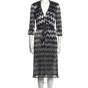 Alice + Olivia Printed Midi Length Dress